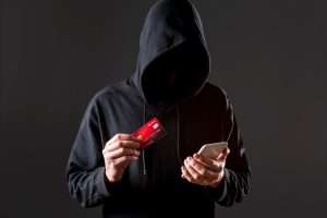 Si eres víctima de alguno de los tipos de fraudes bancarios en España, no denuncies a la Policía: Acude a un letrado para recuperar el dinero perdido
